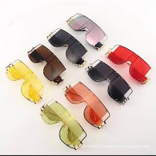 Oversized Women Men Sunglasses Metal Punk Unisex Sunglasses for Women Mirror